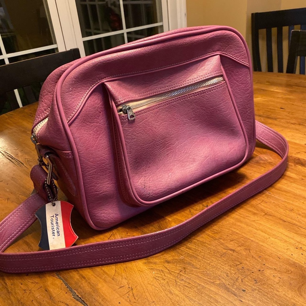 Vintage 60s-70s American Tourister overnight travel bag tote